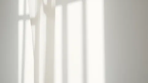 Jaki kolor karnisza do białych ścian