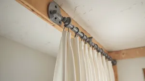 Montaż karnisza sufitowego do płyty gipsowej